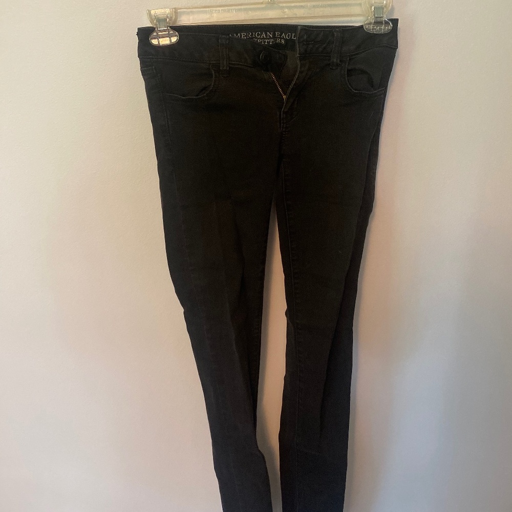American Eagle 2L black skinny jeans